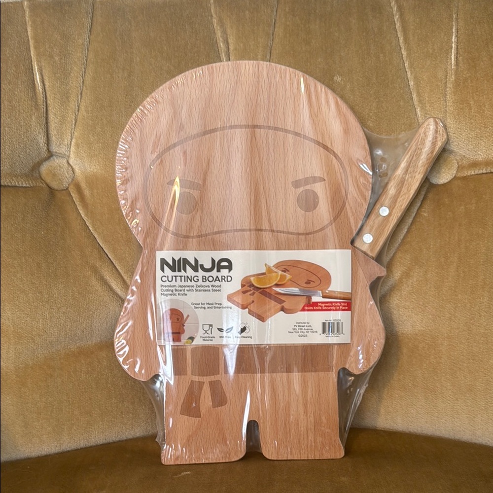 Ninja Cutting Board with Knife